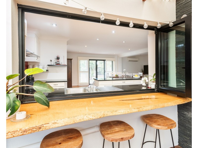 43 Ocean Street, Runaway Bay QLD 4216