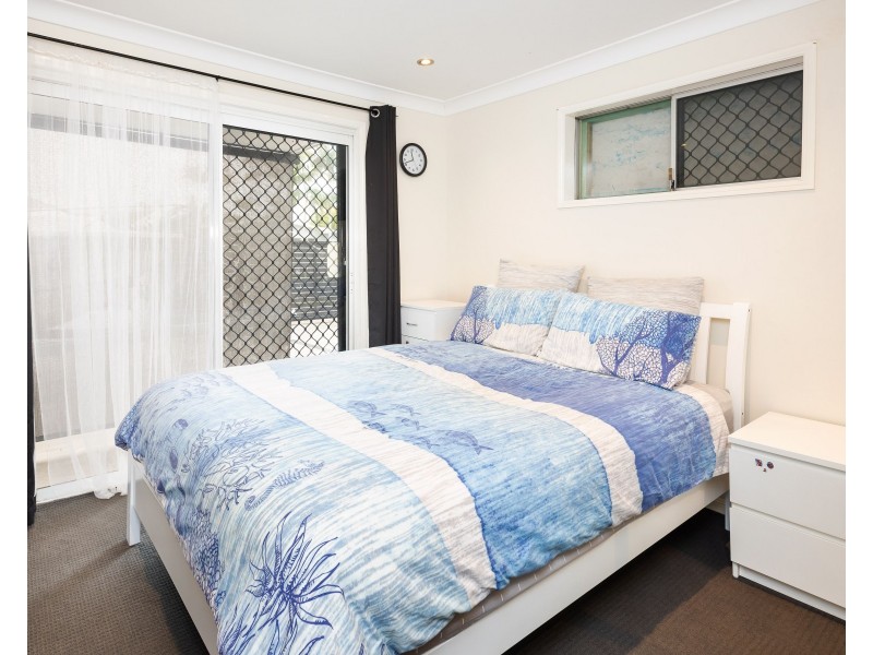 43 Ocean Street, Runaway Bay QLD 4216