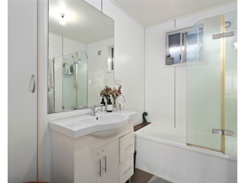 430 Cypress Terrace North, Palm Beach QLD 4221