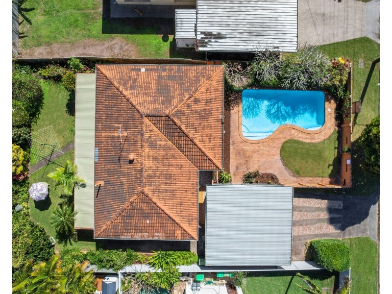 219 Mallawa Drive, Palm Beach QLD 4221