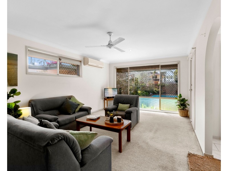 219 Mallawa Drive, Palm Beach QLD 4221