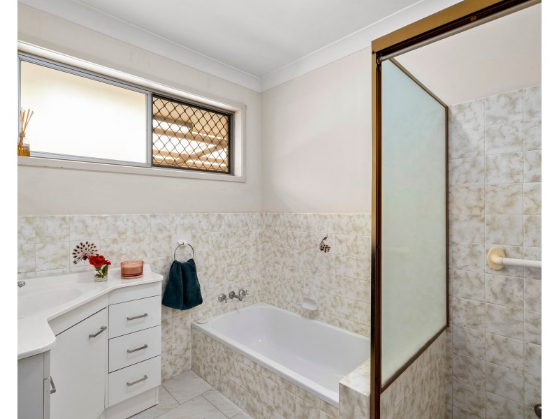 219 Mallawa Drive, Palm Beach QLD 4221