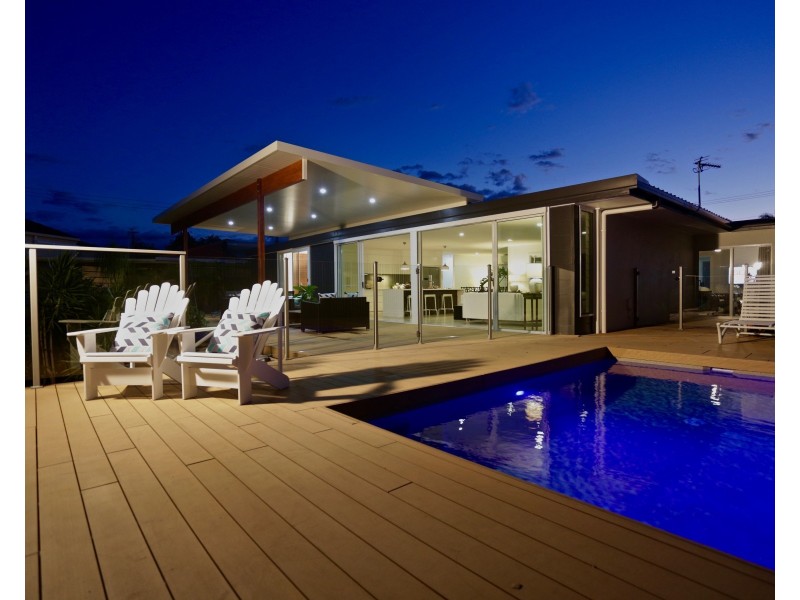 36 Sunshine Boulevard, Broadbeach Waters QLD 4218