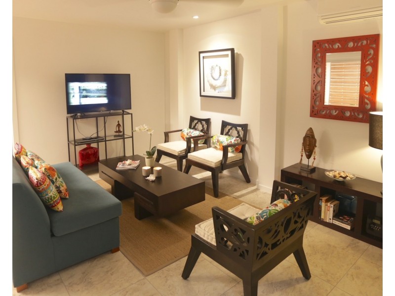 36 Sunshine Boulevard, Broadbeach Waters QLD 4218