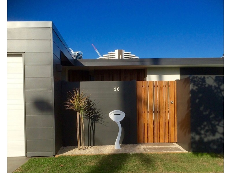 36 Sunshine Boulevard, Broadbeach Waters QLD 4218