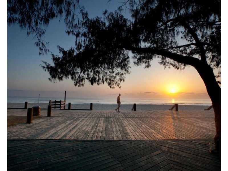 36 Sunshine Boulevard, Broadbeach Waters QLD 4218