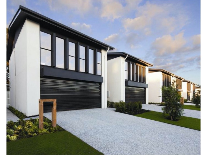 916 Medinah Avenue, Robina QLD 4226