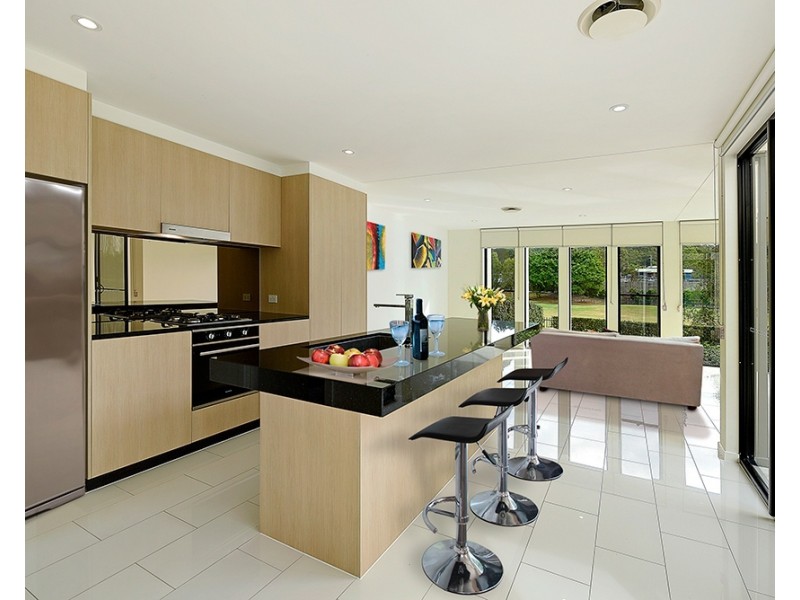 916 Medinah Avenue, Robina QLD 4226