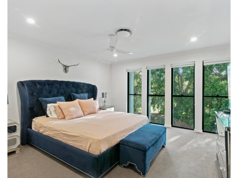 916 Medinah Avenue, Robina QLD 4226