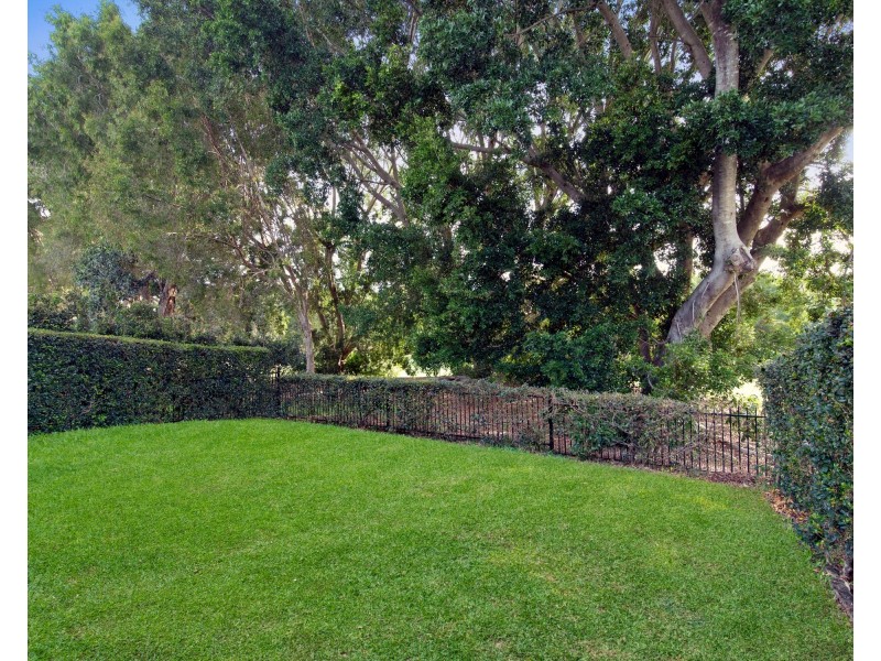 916 Medinah Avenue, Robina QLD 4226