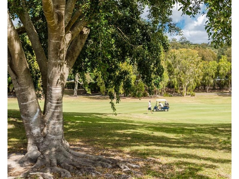 916 Medinah Avenue, Robina QLD 4226