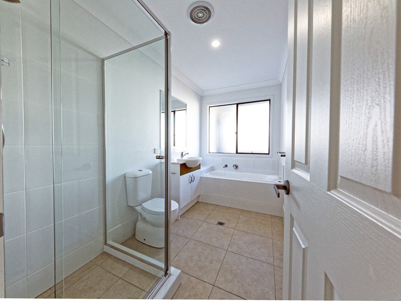 38 Woodline Drive, Spring Mountain QLD 4124