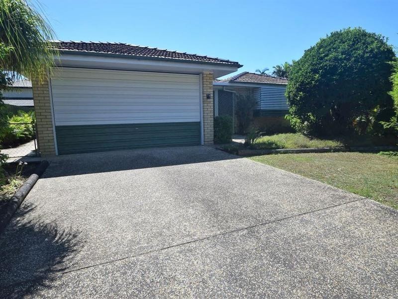 74 Springfield Street, Macgregor QLD 4109