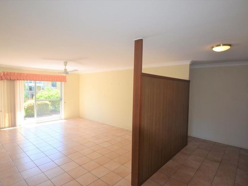 74 Springfield Street, Macgregor QLD 4109