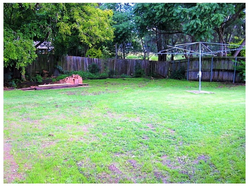 10 Carlie Court, Redbank Plains QLD 4301