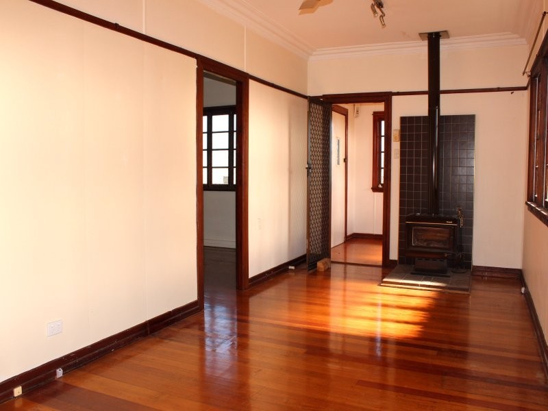 26 Pemberton, Booval QLD 4304
