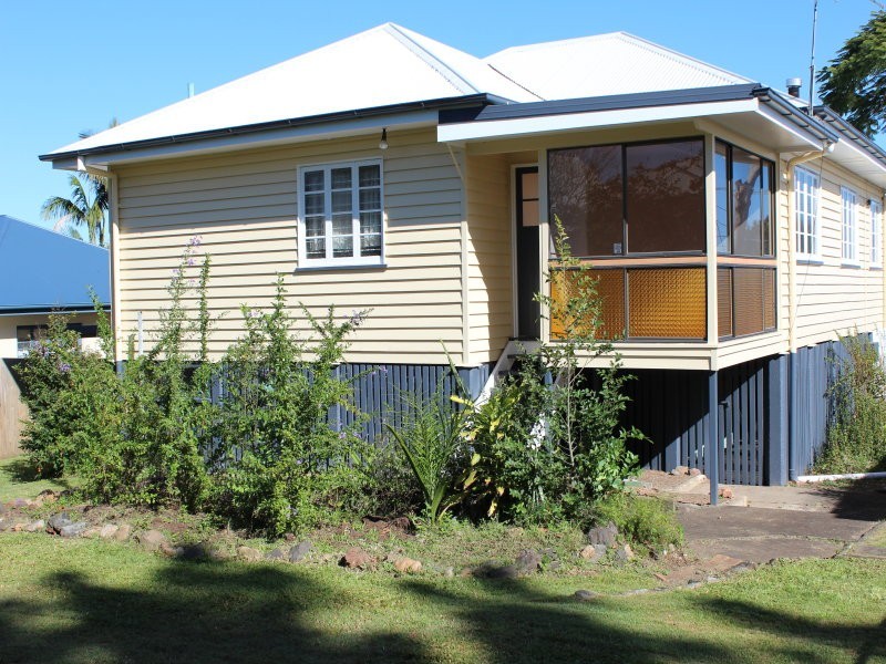 26 Pemberton, Booval QLD 4304