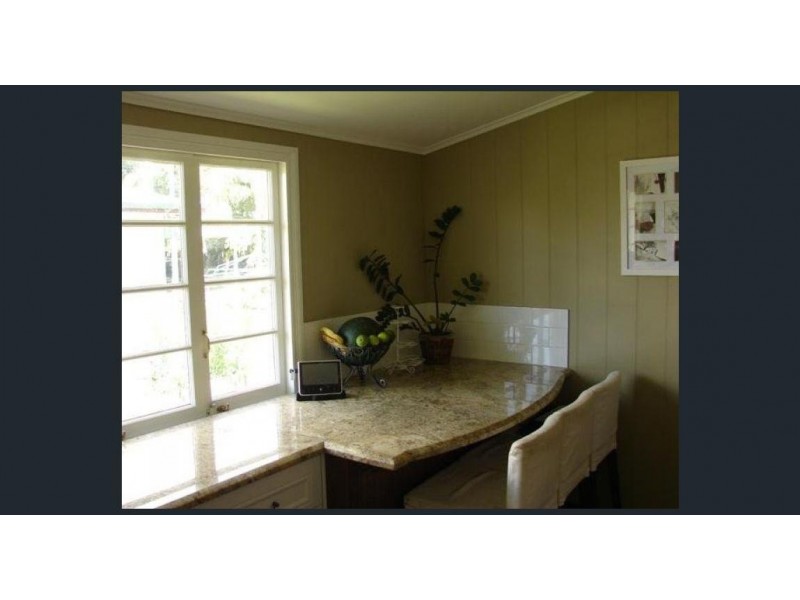 55 Kamarin Street, Manly West QLD 4179