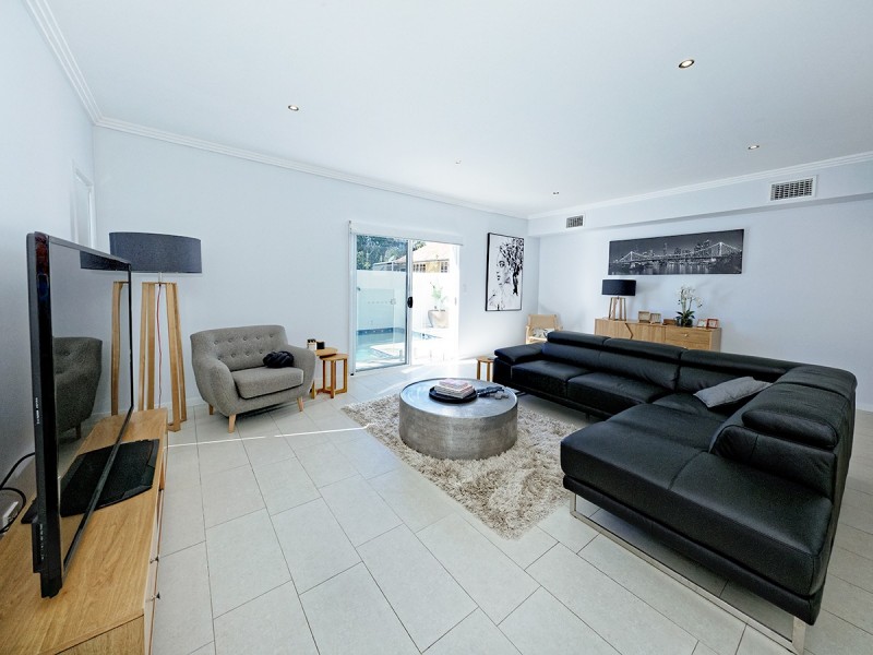 24 Acton Street, Ashgrove QLD 4060