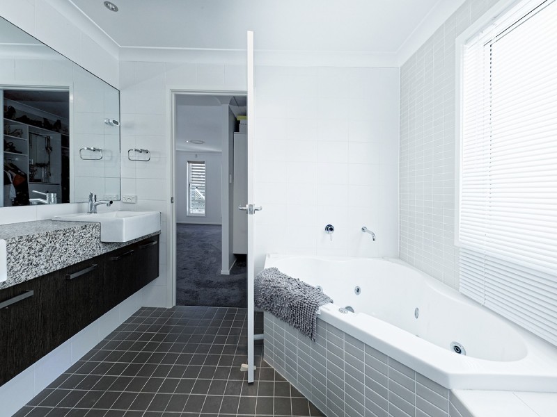 24 Acton Street, Ashgrove QLD 4060