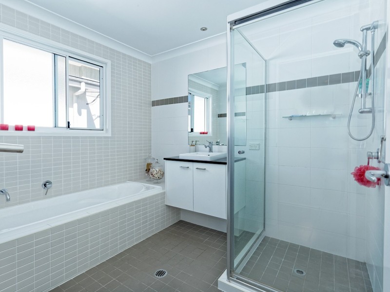 24 Acton Street, Ashgrove QLD 4060