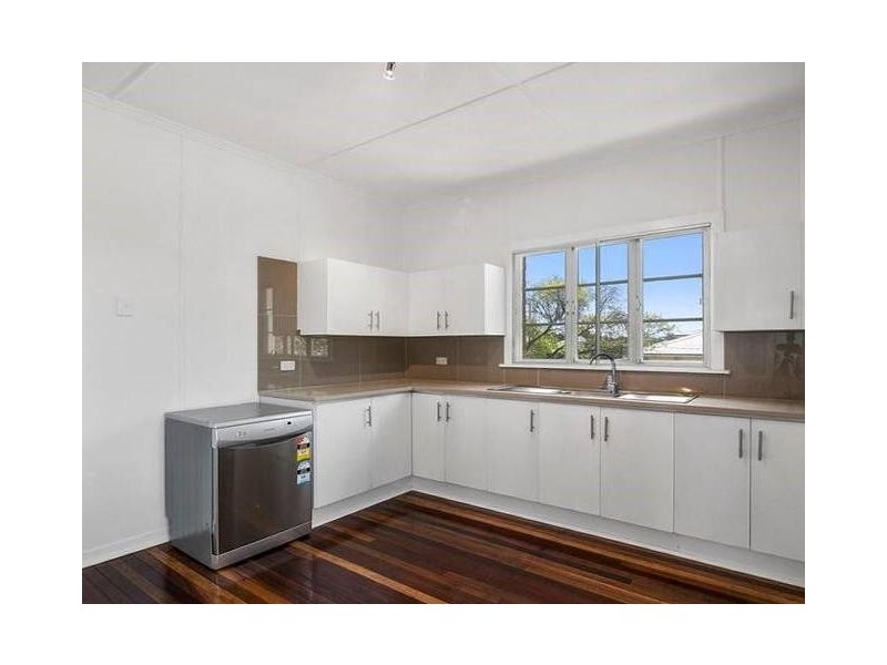 19 Blackwood Street, East Ipswich QLD 4305