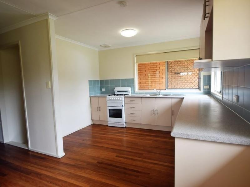 19 Minnis Street, Eastern Heights QLD 4305