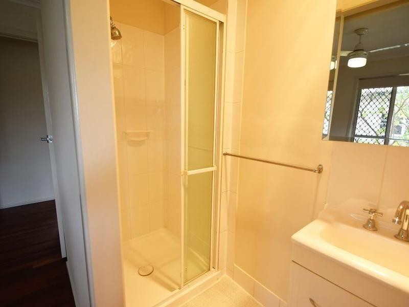 19 Minnis Street, Eastern Heights QLD 4305