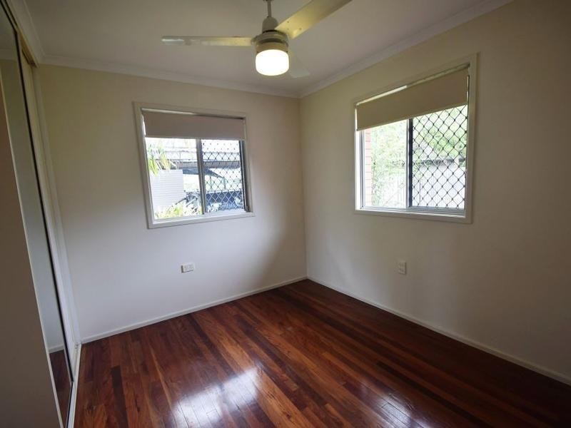 19 Minnis Street, Eastern Heights QLD 4305
