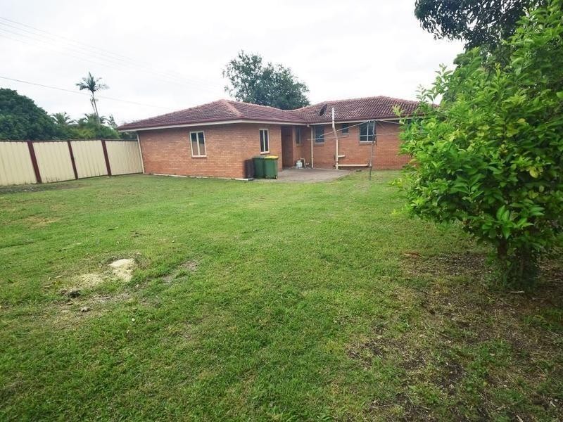 19 Minnis Street, Eastern Heights QLD 4305