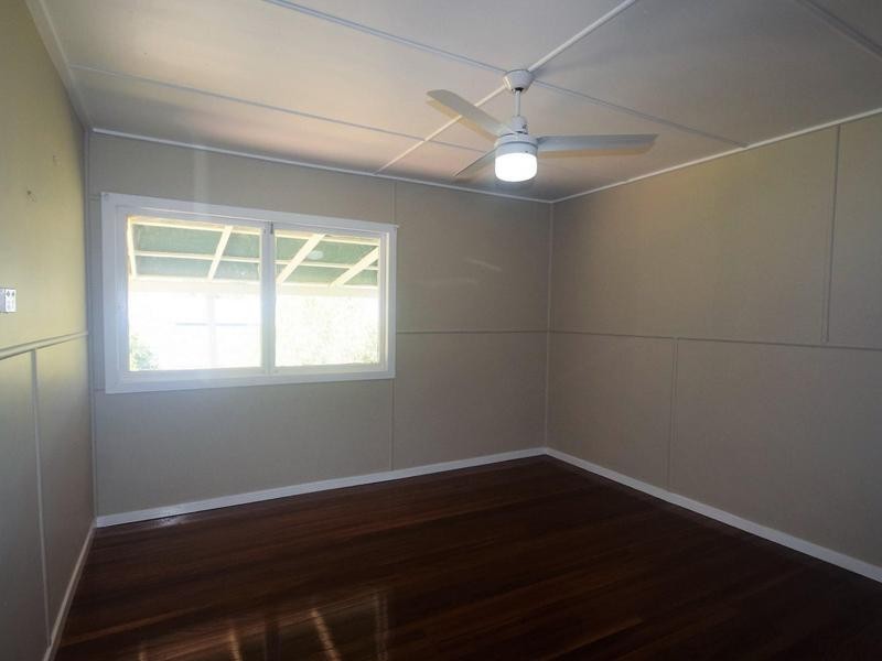 18 Alice Street, Blackstone QLD 4304