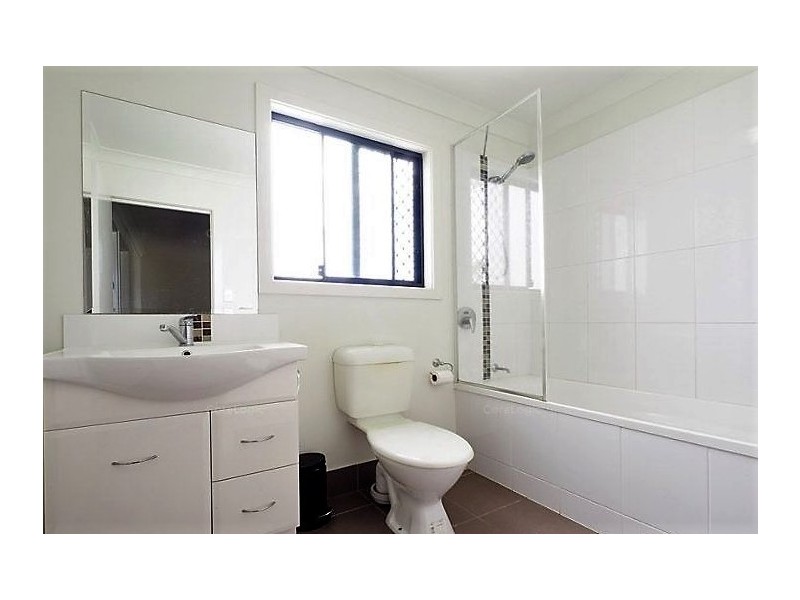 4/18-20 Frankland Ave, Waterford QLD 4133