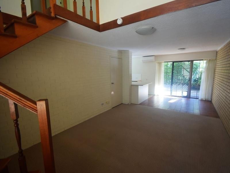 5/156 Clarence Road, Indooroopilly QLD 4068