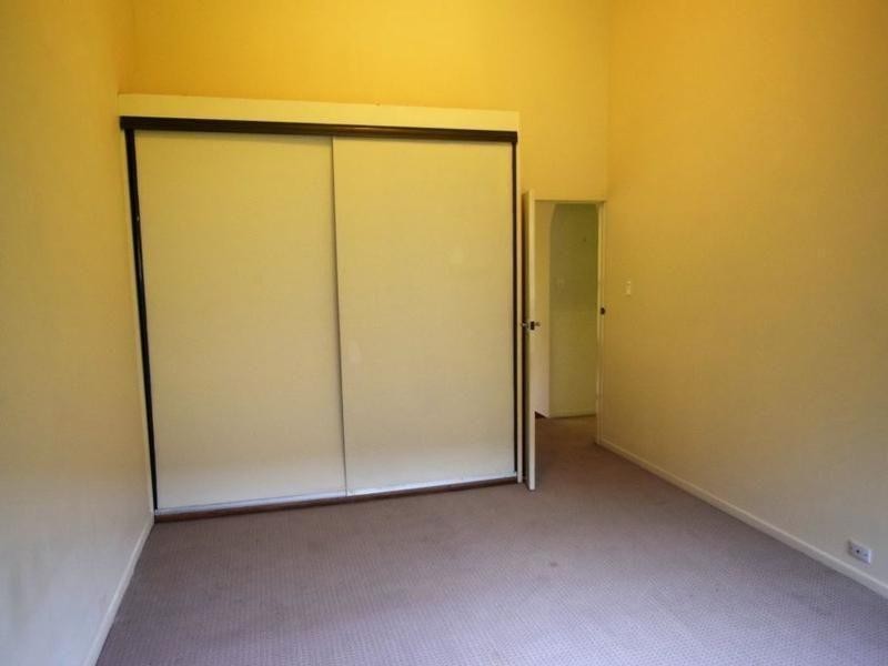 5/156 Clarence Road, Indooroopilly QLD 4068