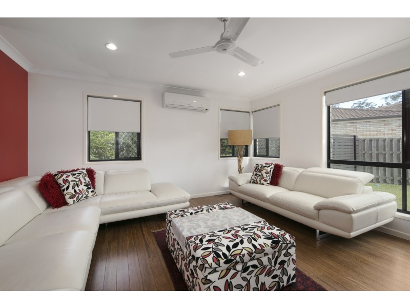 13 Pebbles Court, Berrinba QLD 4117