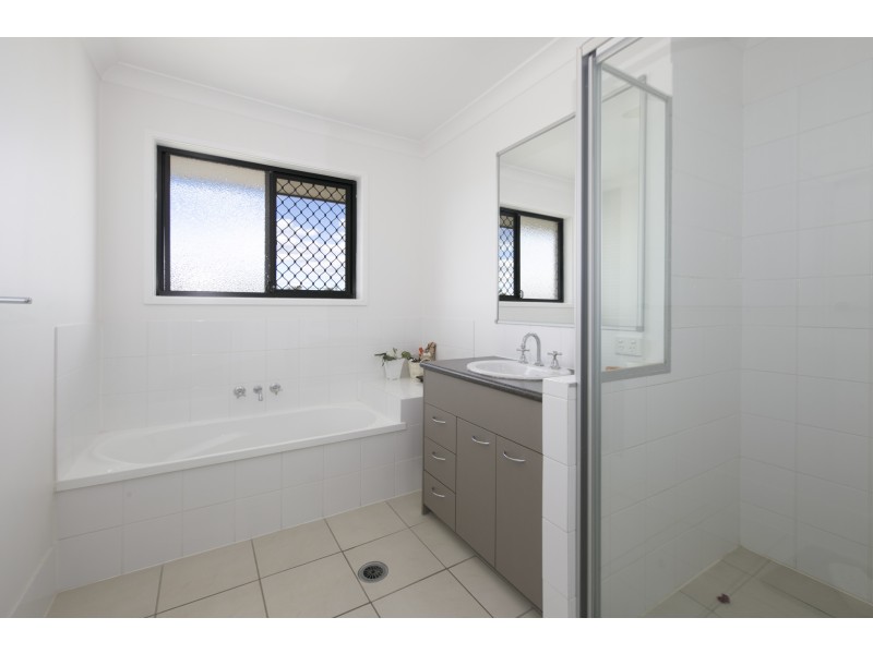 13 Pebbles Court, Berrinba QLD 4117