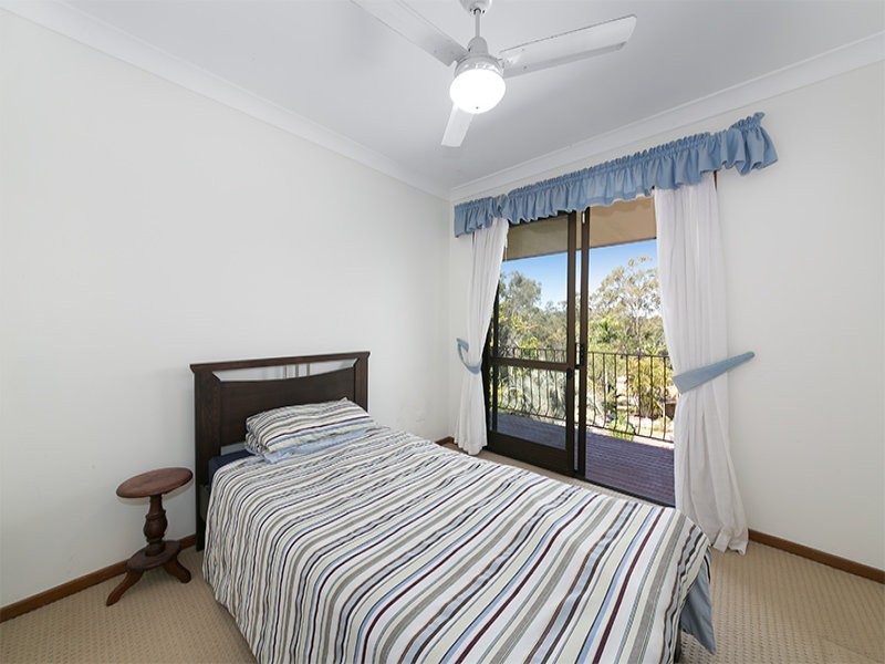 5 Bynoe Close, Chapel Hill QLD 4069