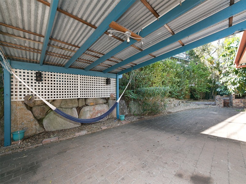 5 Bynoe Close, Chapel Hill QLD 4069
