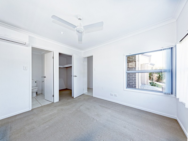 15 Chamomile Street, Springfield Lakes QLD 4300