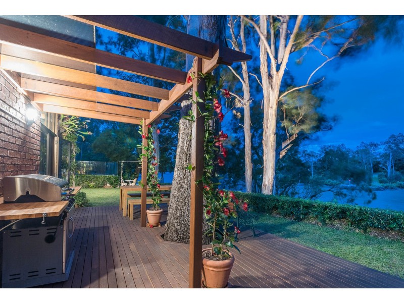 49 Mandalay Street, Fig Tree Pocket QLD 4069