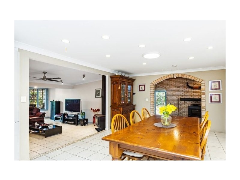 7 Hunter Road, Greenbank QLD 4124