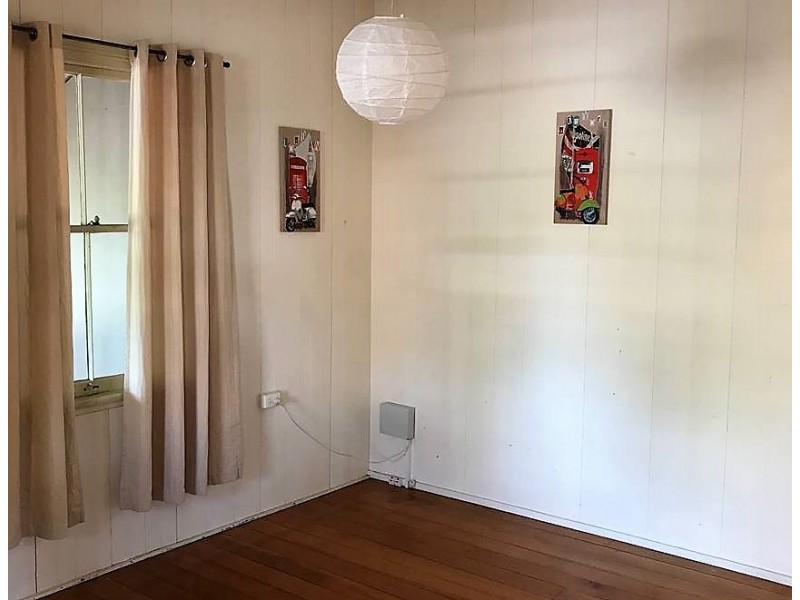 2 Stephenson Street, Sadliers Crossing QLD 4305