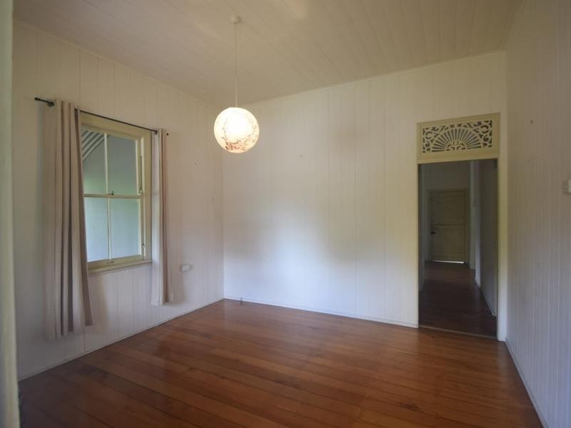 2 Stephenson Street, Sadliers Crossing QLD 4305