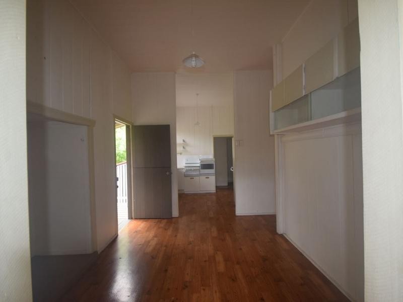 2 Stephenson Street, Sadliers Crossing QLD 4305
