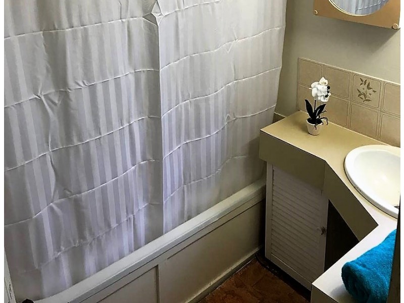 2 Stephenson Street, Sadliers Crossing QLD 4305