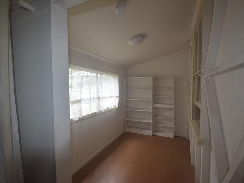 2 Stephenson Street, Sadliers Crossing QLD 4305