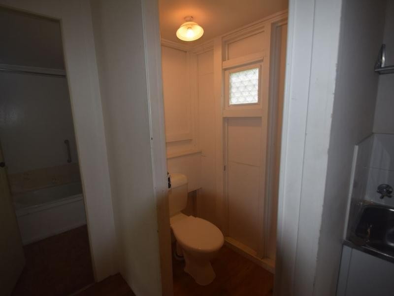 2 Stephenson Street, Sadliers Crossing QLD 4305