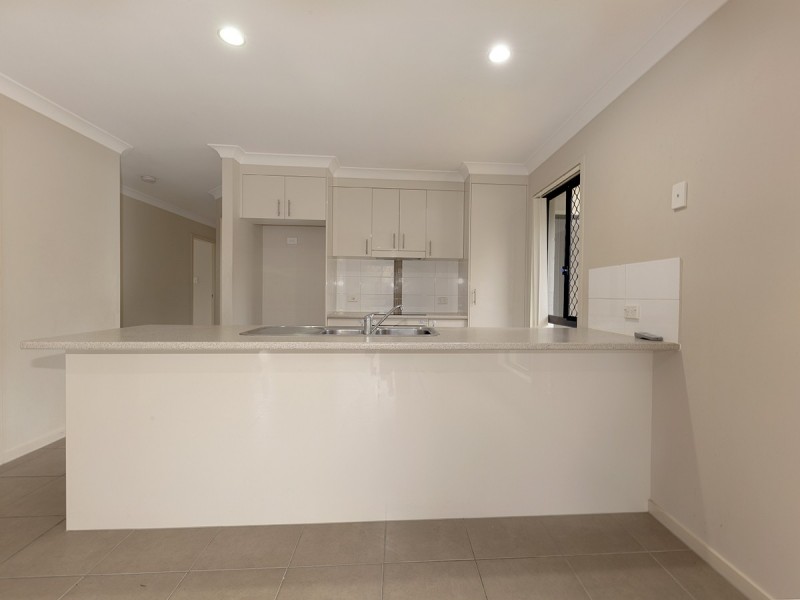56 Argule Street, Hillcrest QLD 4118