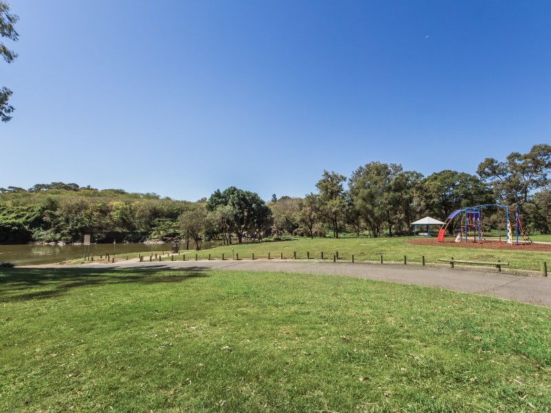 29 Fitzgibbon Street, North Ipswich QLD 4305