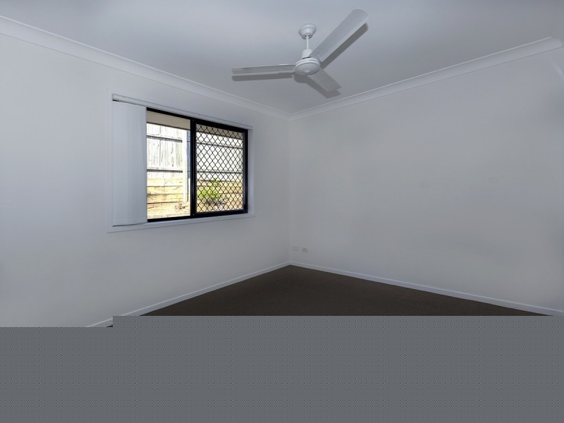 8 Rose Avenue, Springfield Lakes QLD 4300